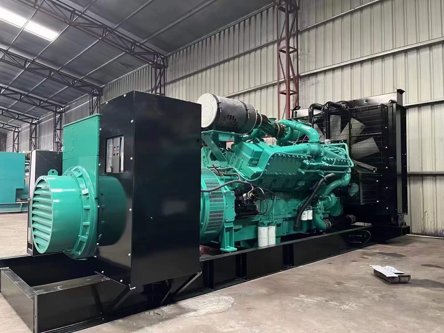 龙泉驿如何降低 800kW 柴油发电机输出电流的波动？